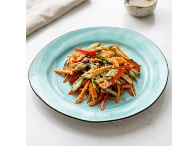 Салат Азиатский с курицей +
